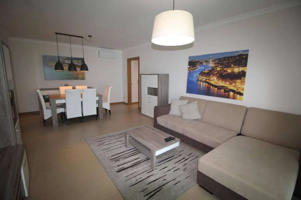 T2 Rocha Prime Seafront Apartment Portimao 0*,