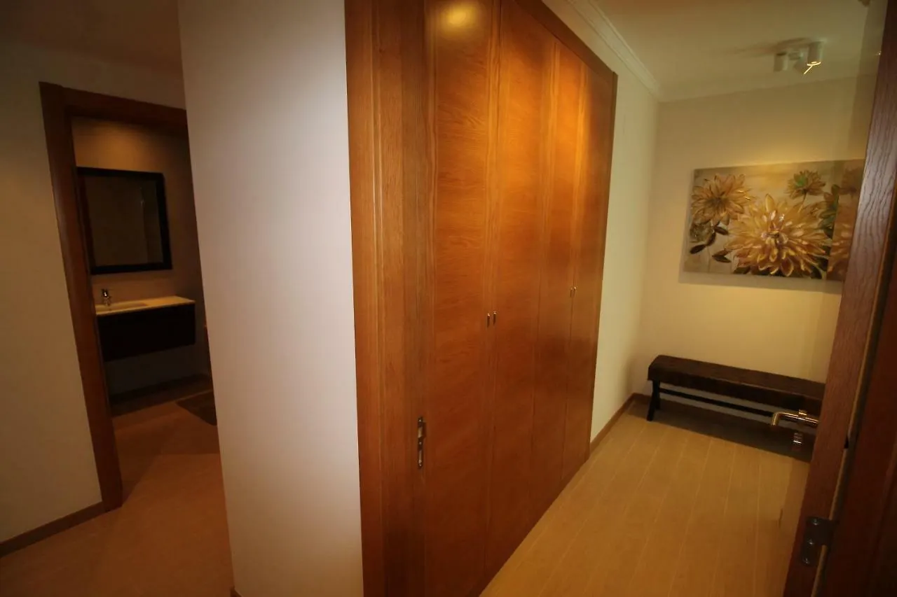 T2 Rocha Prime Seafront Apartment Portimao