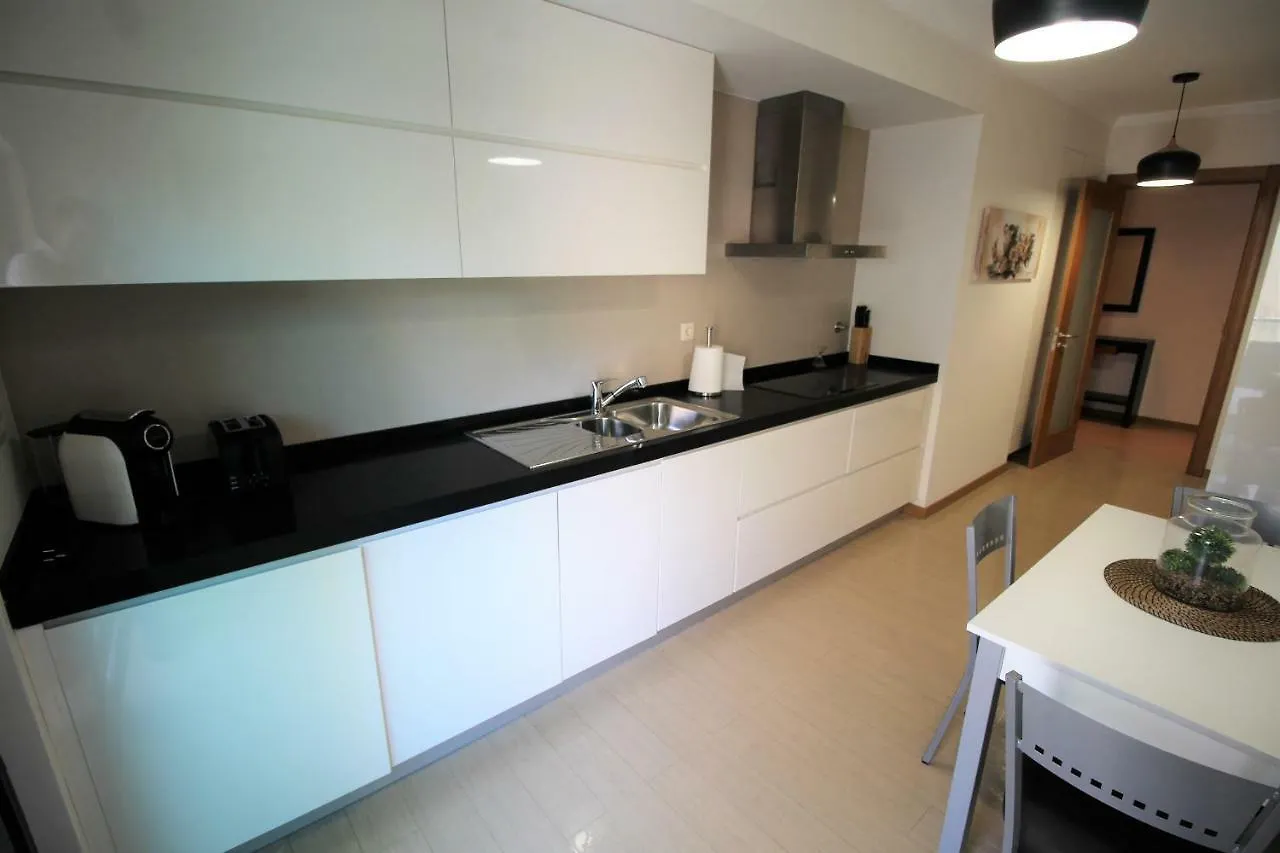 T2 Rocha Prime Seafront Apartment Portimao 0*,